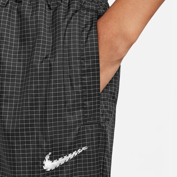 Nike Outdoor Play Big Kids' Loose Pants Size XL, Cargo Jogger Pull on School - Picture 2 of 10